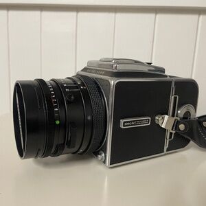 Hasselblad 500C/M CHROME KIT 80CF/A12 with multiple lenses and extras